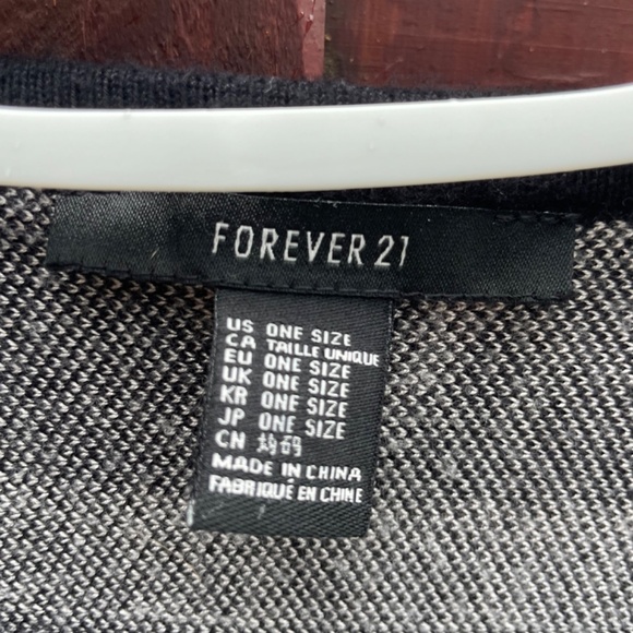 Vintage Forever 21 - Picture 4 of 4